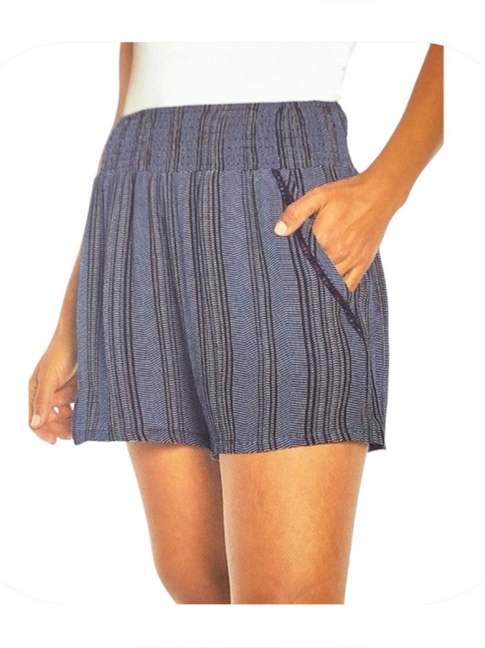 Three Dots L Blue Striped Pull On Shorts